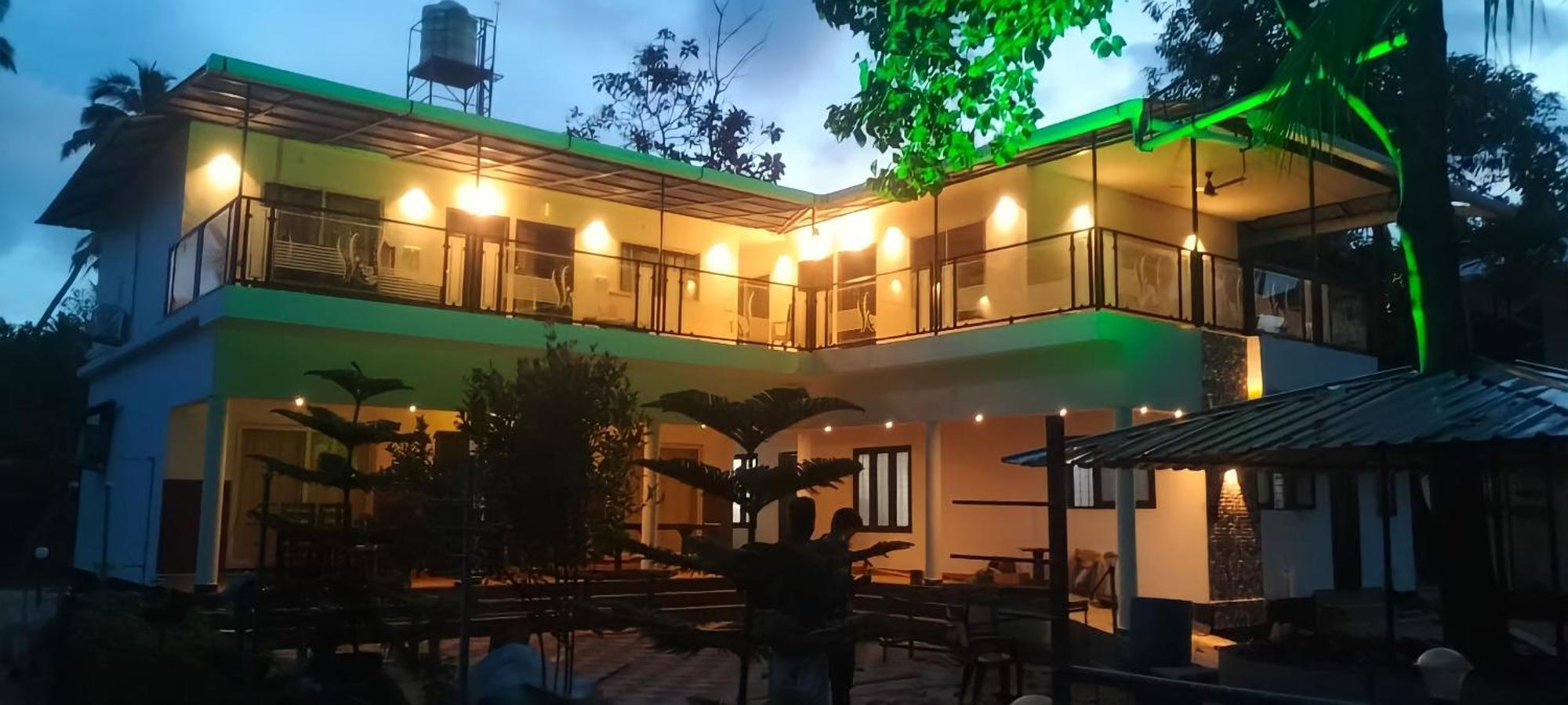 Koshy'S Beach Front Homestay Mararikulam Exterior photo